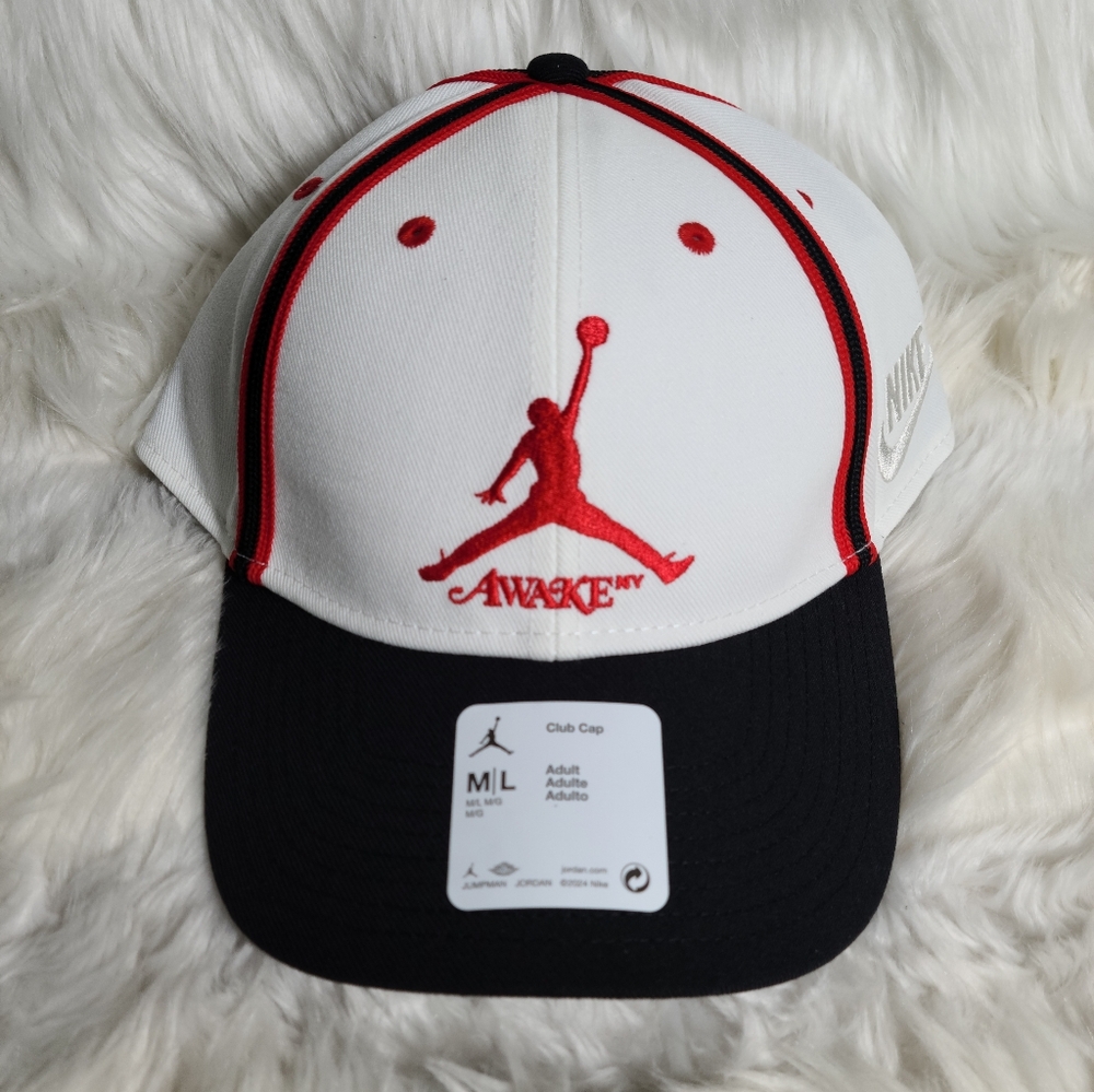 Nike Air Jordan x Awake NY Club Cap Sail/University Red Size Adult M/L NWT